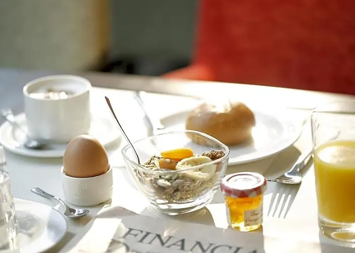 Nh Mitte Hotel 4*