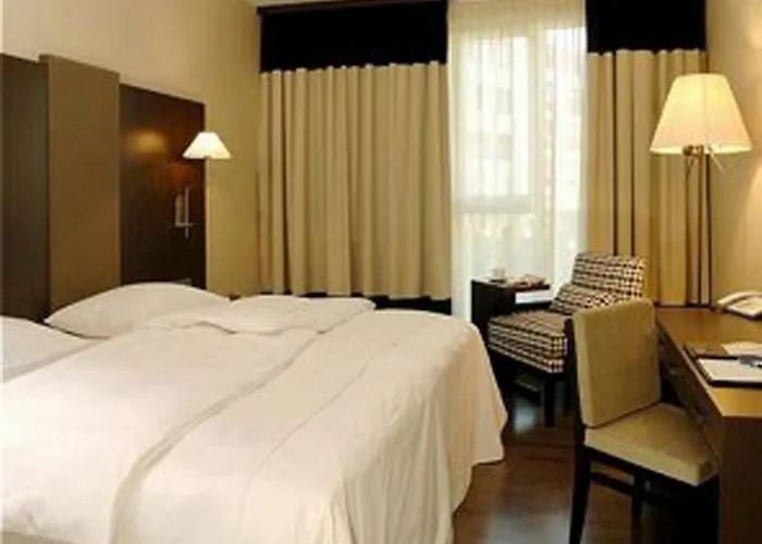 Hotel Nh Mitte